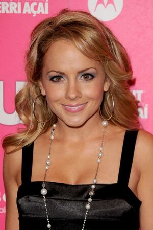 Kelly Stables Biography | Fandango